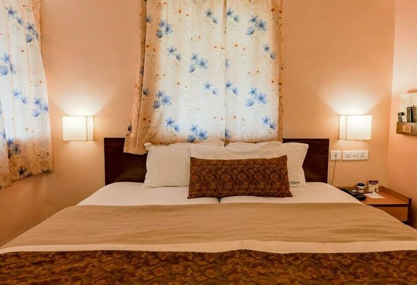 غرفة قياسية, Gopika International