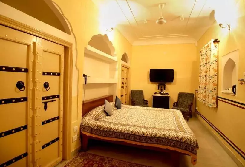 スタンダードインサイドビュールーム, Khatu Haveli
