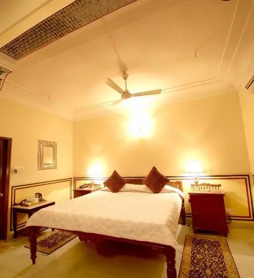 スタンダードルーム, Khatu Haveli