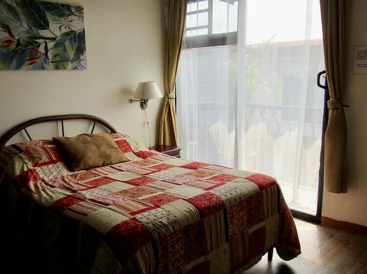 两卧家庭套房, La Guaria Inn & Suites