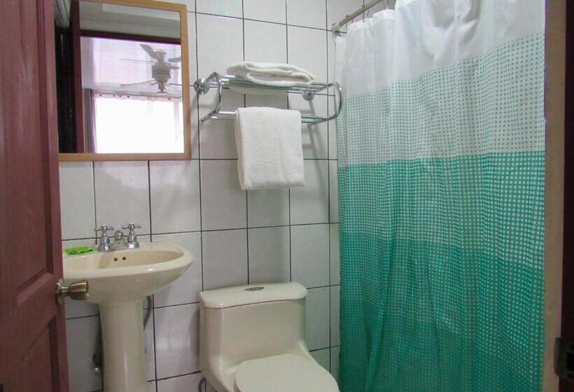 标准间, La Guaria Inn & Suites