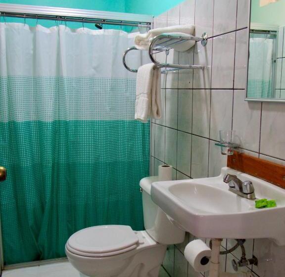 اتاق استاندارد سه نفره, La Guaria Inn & Suites