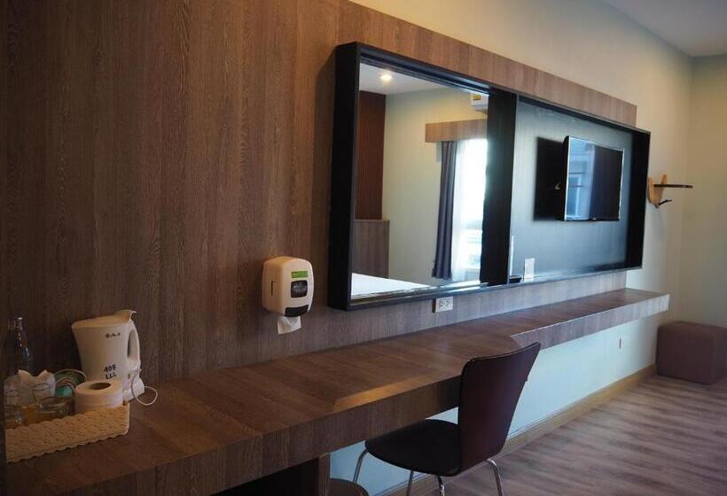 패밀리 룸, Le Lerts Living