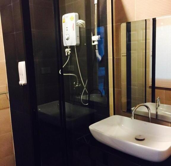 디럭스 룸, Le Lerts Living