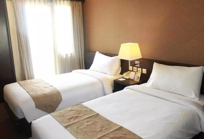 اتاق سوپریور, Metro Hotel Jababeka