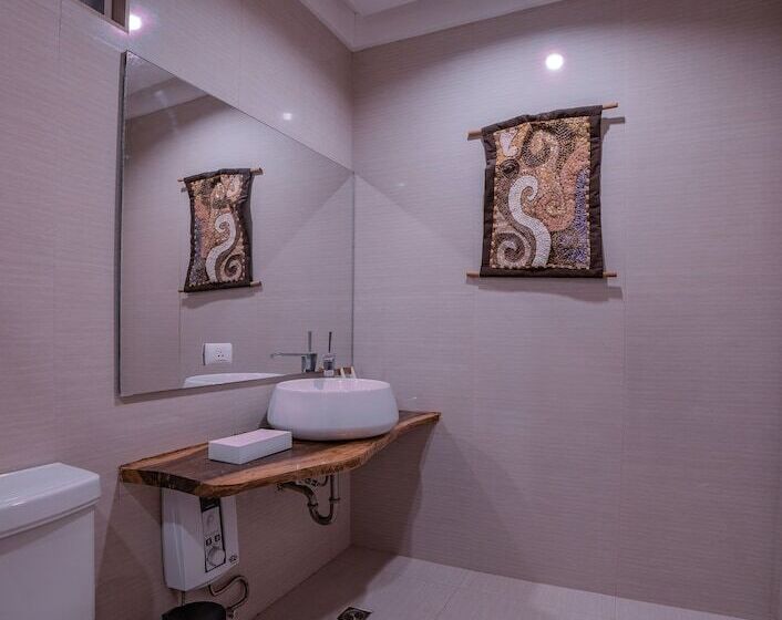 프레지덴셜 스위트, One Manalo Place