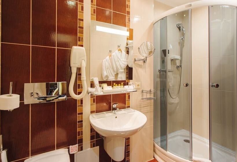 غرفة قياسية, Rasstal Spa