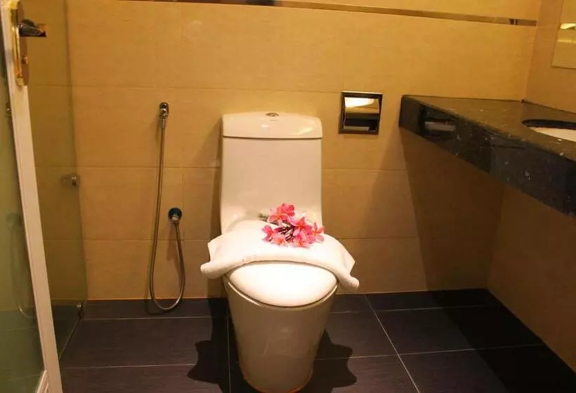 Pokój Standard Trzyosobowy, Time Nilai