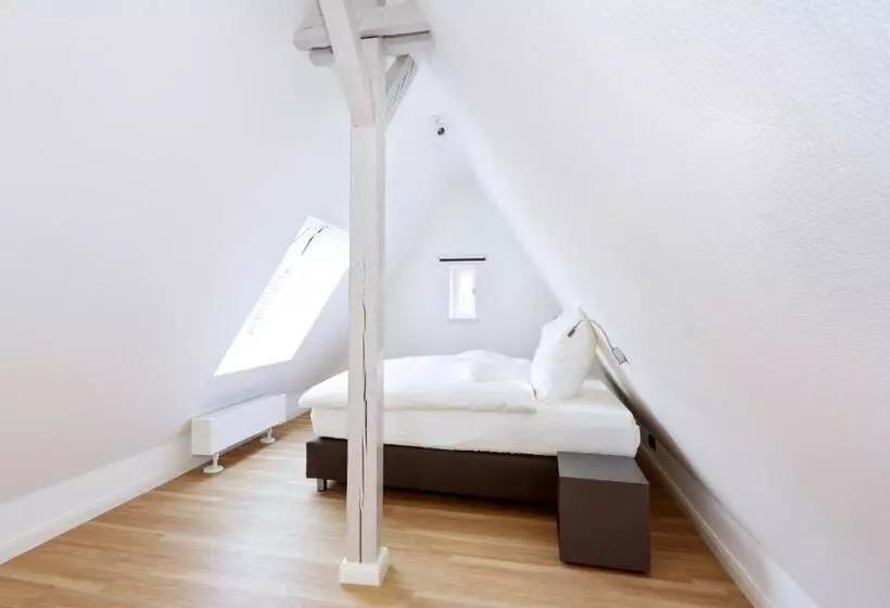 デラックスルーム, Logierhaus Rheintoreins