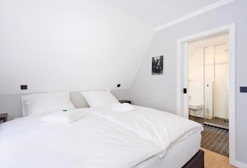 غرفة قياسية, Logierhaus Rheintoreins