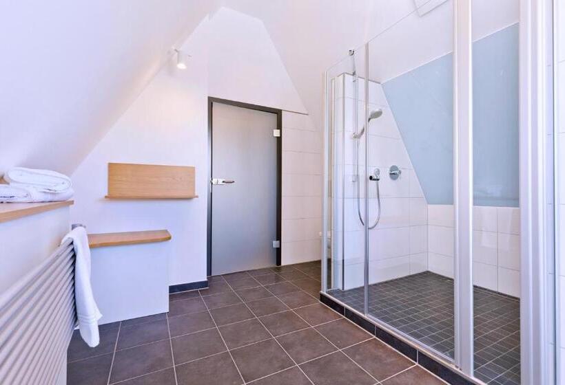 غرفة قياسية, Logierhaus Rheintoreins