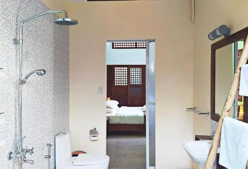 ویلای یک اتاق خوابه با استخر شنا, Balai Sa Baibai