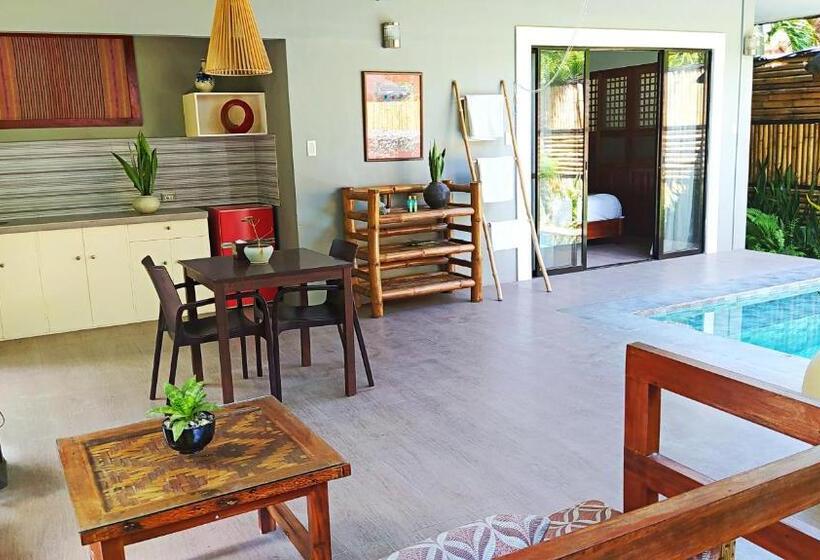 ویلای یک اتاق خوابه با استخر شنا, Balai Sa Baibai