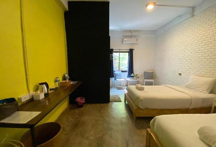 스탠다드 룸, Nokhook House
