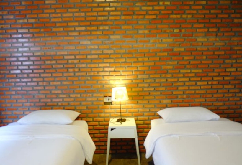 스탠다드 룸, Nokhook House