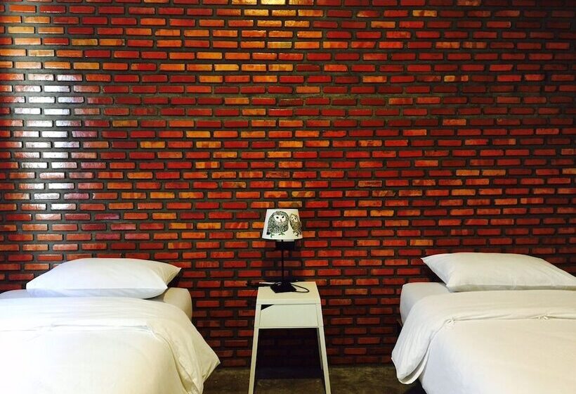 스탠다드 룸, Nokhook House