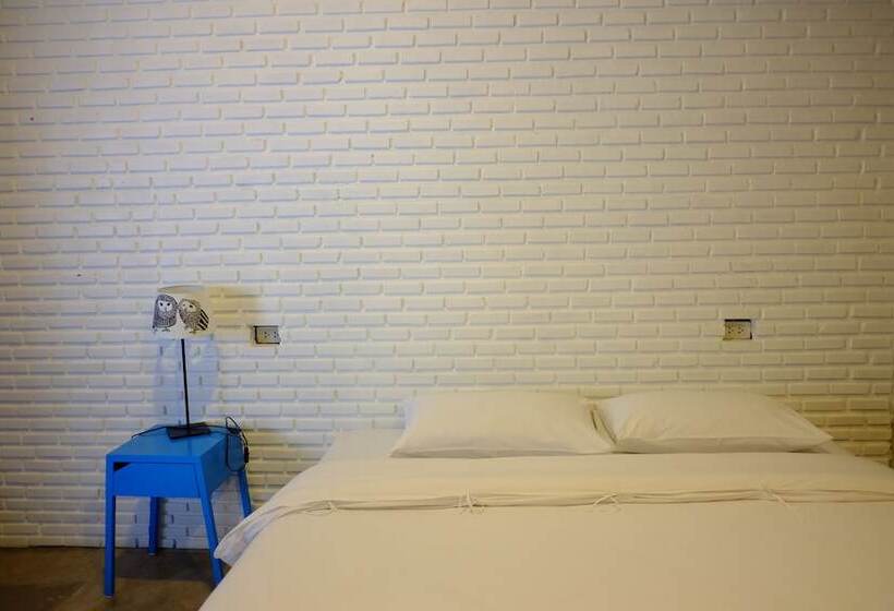 스탠다드 룸, Nokhook House