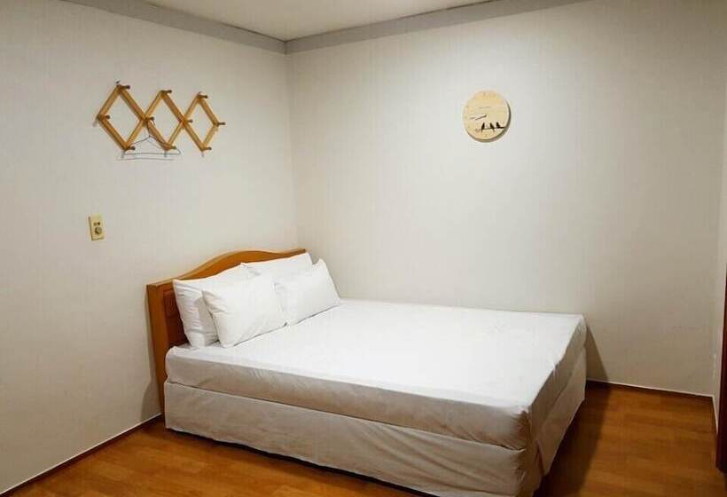 חדר סטנדרט, Seorak Dongchun Youthtel Hostel