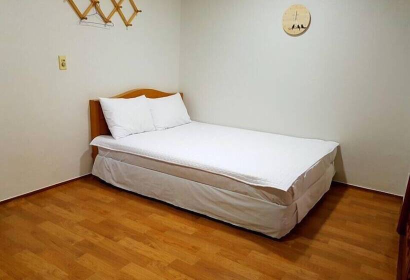 חדר סטנדרט, Seorak Dongchun Youthtel Hostel