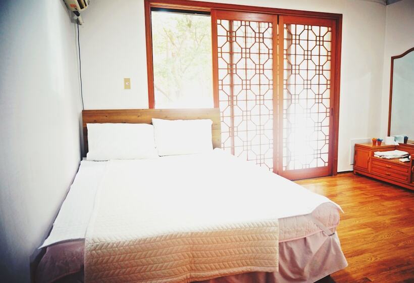 חדר סטנדרט, Seorak Dongchun Youthtel Hostel