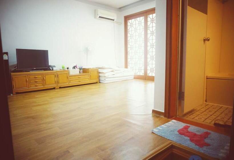 חדר משפחתי, Seorak Dongchun Youthtel Hostel