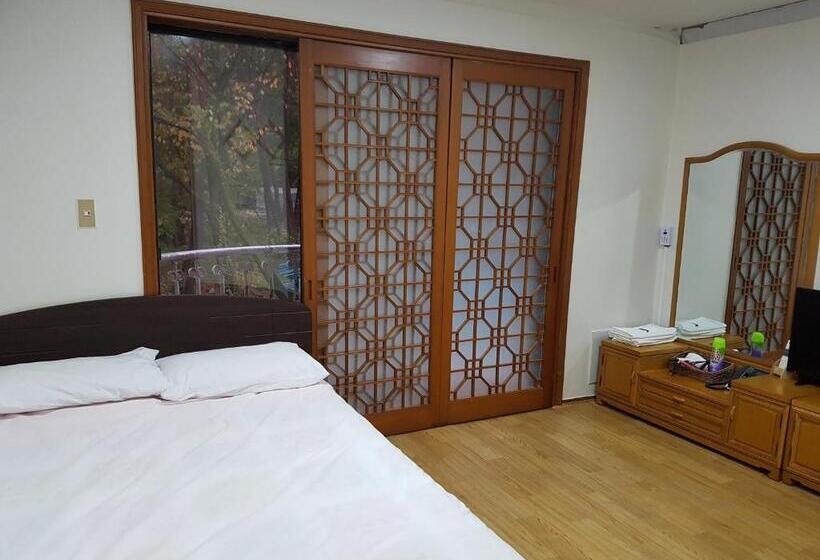חדר סטנדרט, Seorak Dongchun Youthtel Hostel