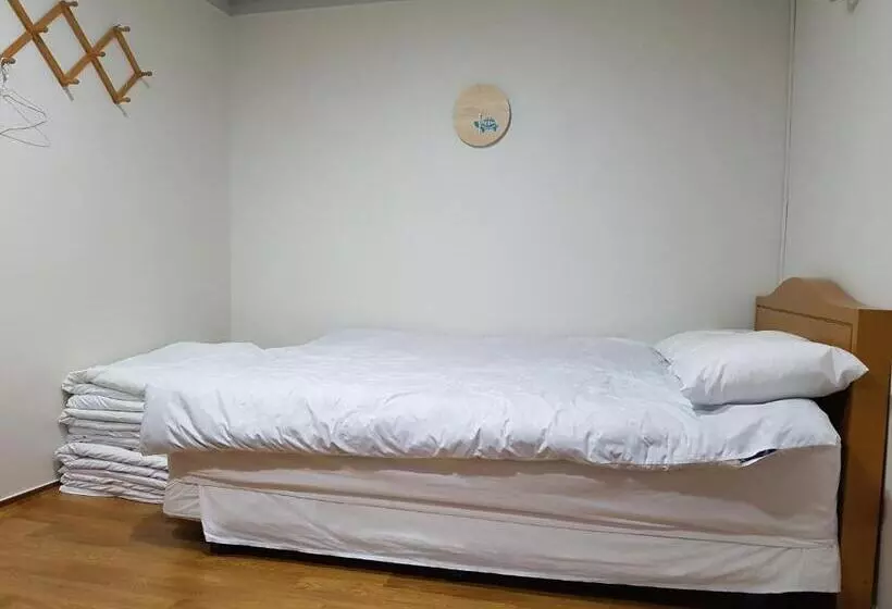Perhehuone, Seorak Dongchun Youthtel Hostel
