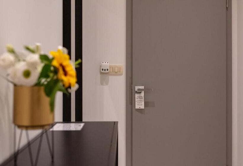 带大床的高级房间, Heritage Hotel Antique Split