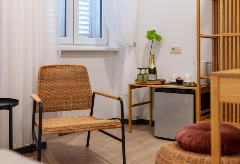 带大床的高级房间, Heritage Hotel Antique Split