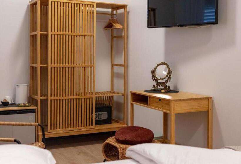 带大床的高级房间, Heritage Hotel Antique Split