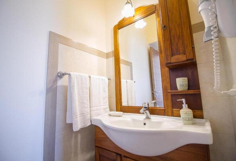 إستوديو قياسى مطل على البحر, Etna Royal View