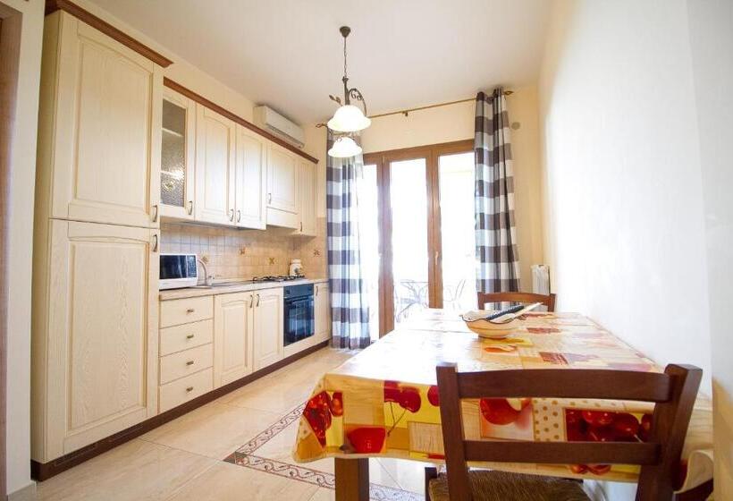 إستوديو قياسى مطل على البحر, Etna Royal View