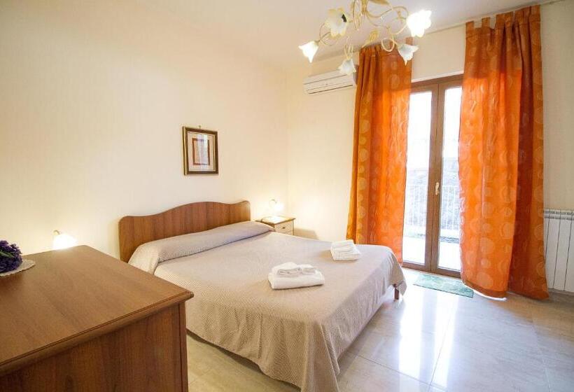 شقة غرفة نوم واحدة مزودة بتراس مطلة على البحر, Etna Royal View