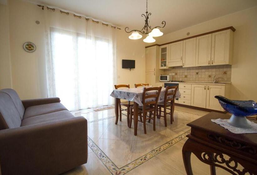 شقة غرفتين مطلة على البحر, Etna Royal View