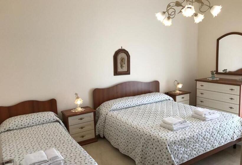 شقة غرفة نوم واحدة مزودة بتراس مطلة على البحر, Etna Royal View