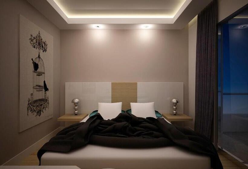 标准间, Amore Hotel Teki̇rova