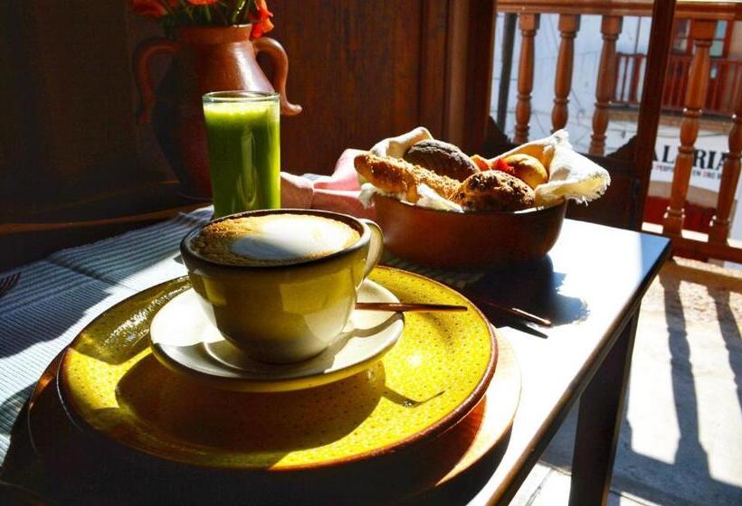 سوییت, Casa Del Naranjo