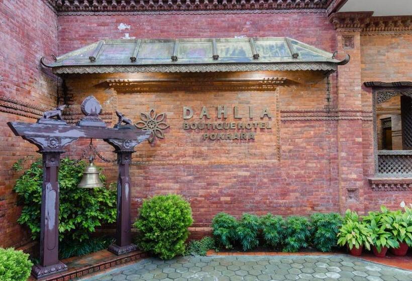 اتاق سوپریور با وان آب گرم, Dahlia Boutique