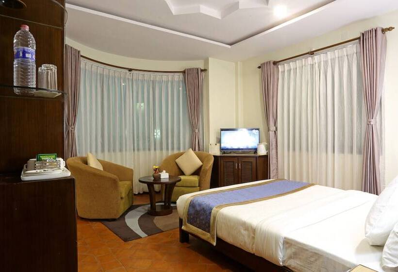 اتاق لوکس, Dahlia Boutique