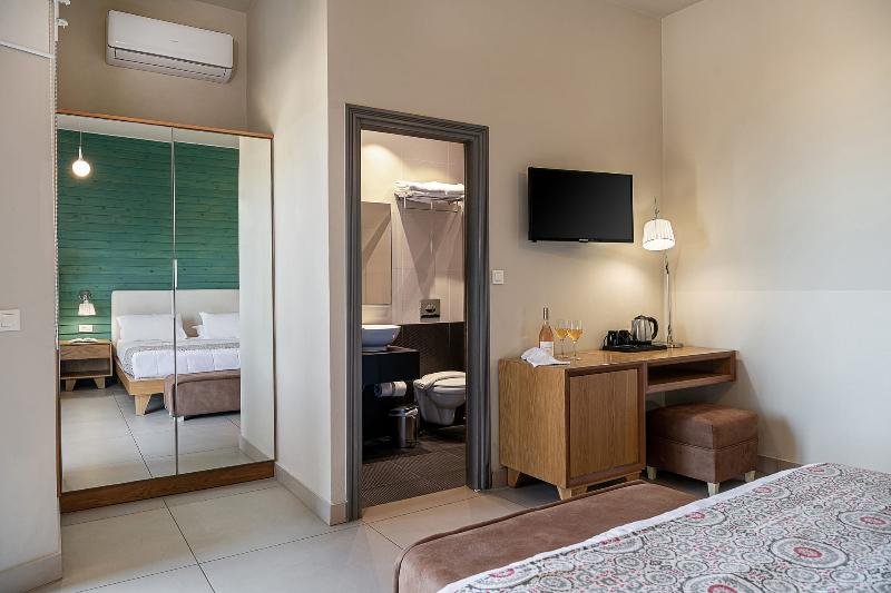 수피리어 룸, Elia Agia Marina