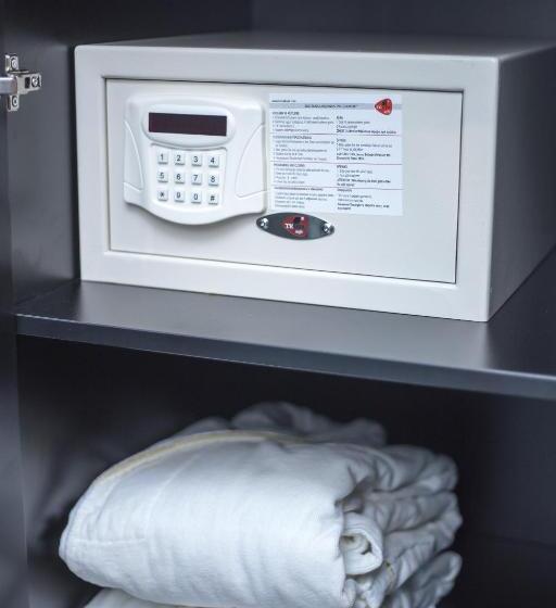 シティビューのスーペリアルーム, Jrw Welmond