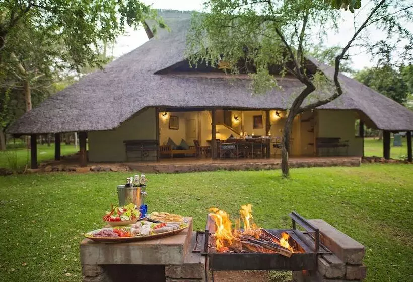 آپارتمان 2 خوابه, Lokuthula Lodge