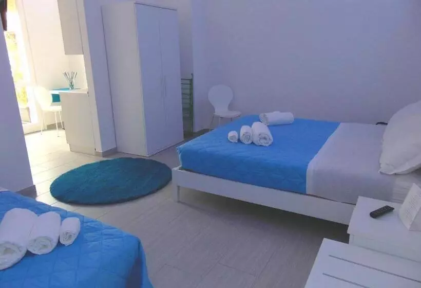 اتاق استاندارد سه نفره, Residence Le Isole
