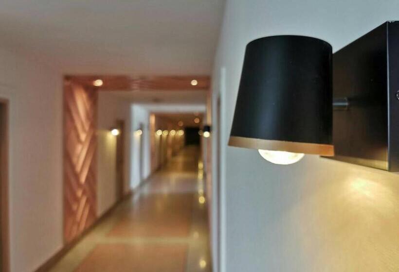 デラックスルーム, The Regent Ubon