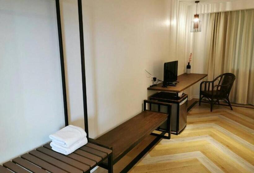 デラックスルーム, The Regent Ubon