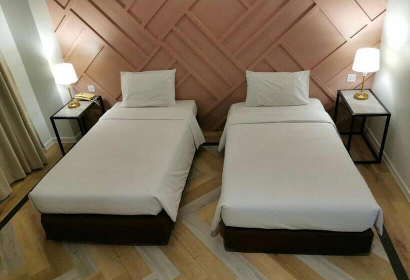 デラックスルーム, The Regent Ubon