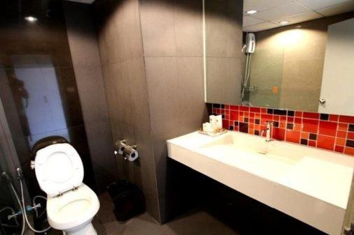 스탠다드 룸 킹사이즈 침대, The Regent Ubon
