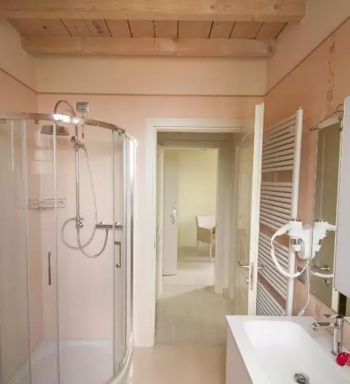 ジュニアスイート, Villa Maranello
