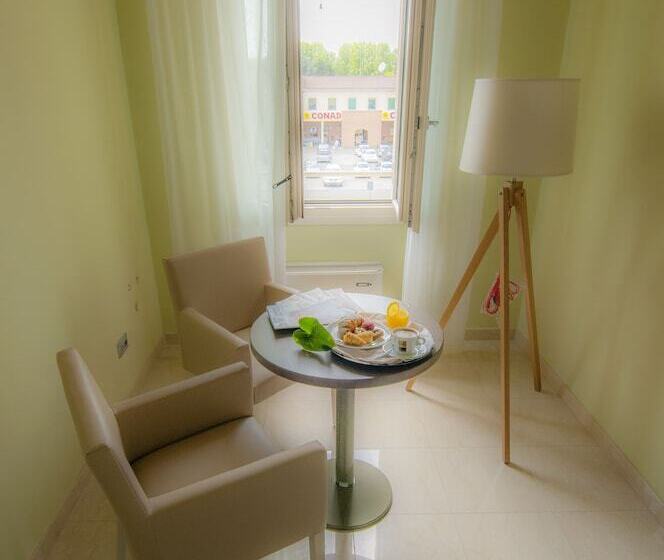 جناح جونيور, Villa Maranello