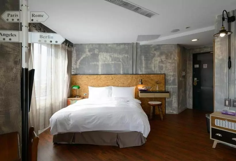 اتاق لوکس چهار تخته, Hualien Wow Hostel